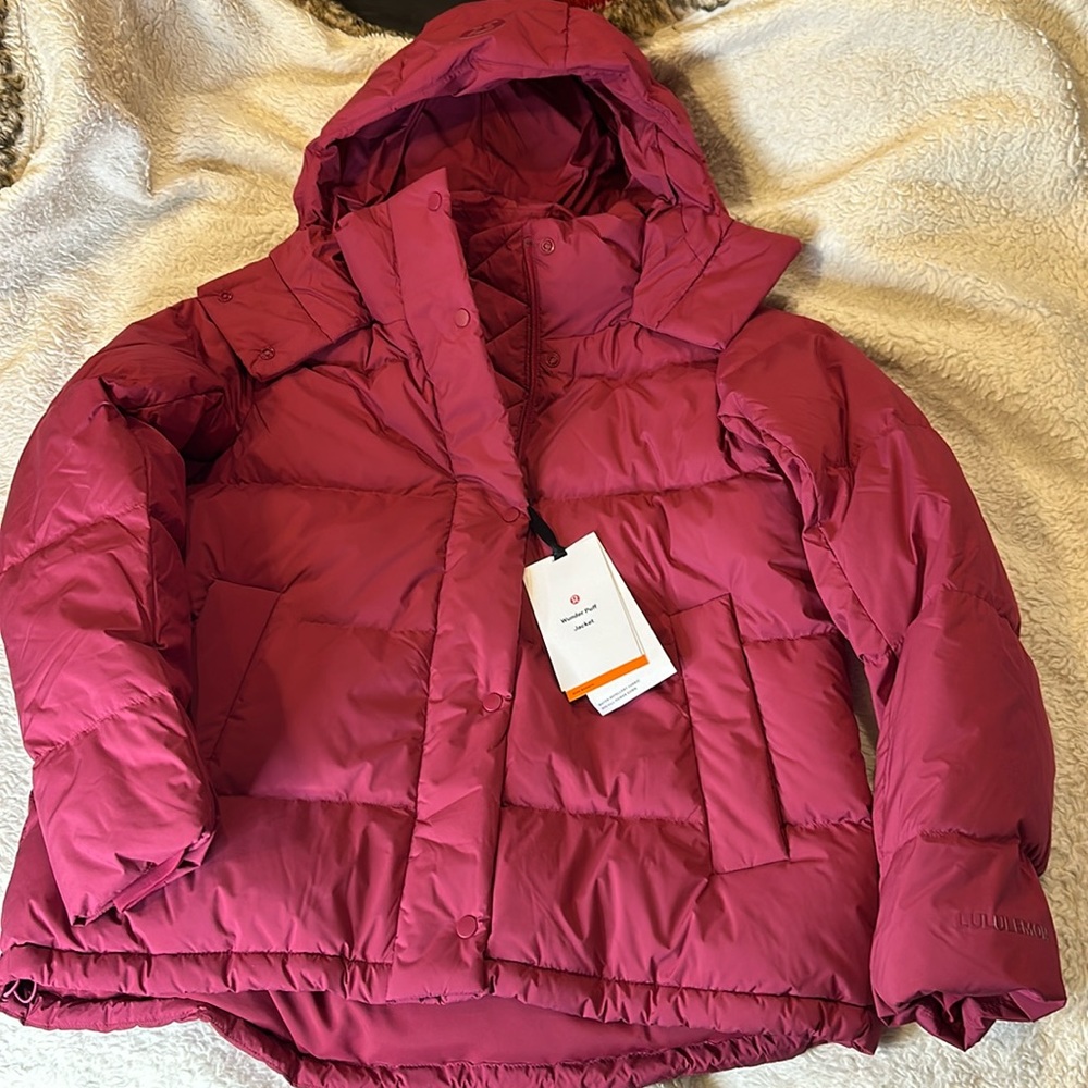 Lululemon Wunder Puff Jacket
Pomegranate